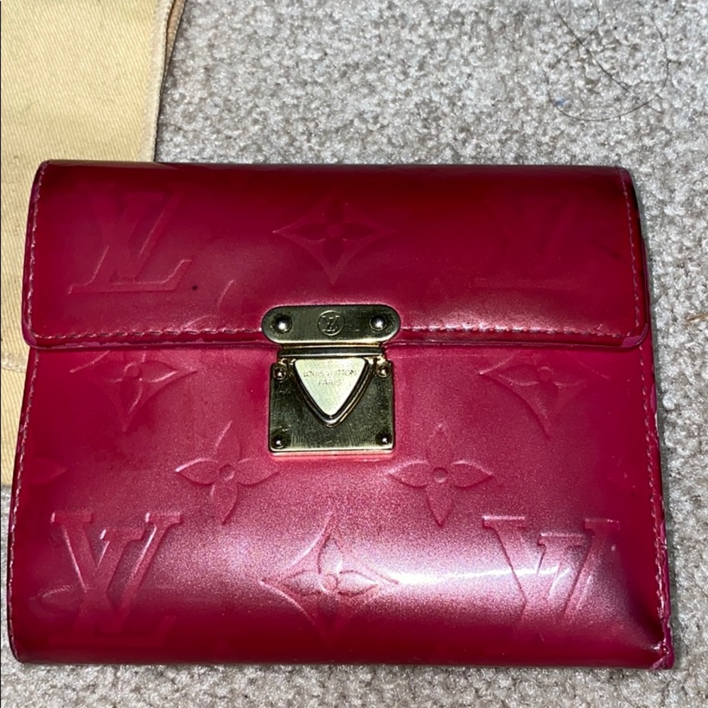 Authentic Louis Vuitton wallet - Picture 2 of 7
